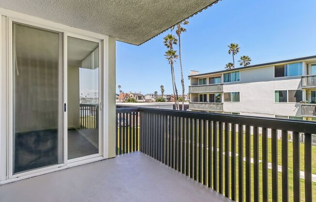 1 bed, 1 bath, 700 sqft, $2,148, Unit 4240.204