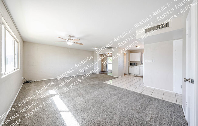 12402 N PEBBLE BCH DR