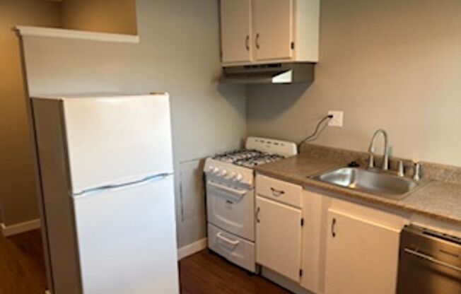 3 BR Triplex in Martinsville