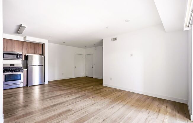 2 beds, 2 baths, 1,037 sqft, $2,950, Unit 301