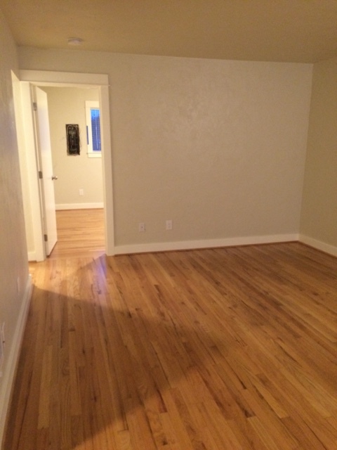 1 bed, 1 bath, 700 sqft, $1,595