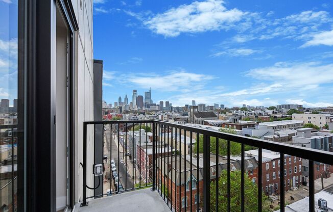 Studio, 1 bath, 360 sqft, $1,515, Unit Unit 614