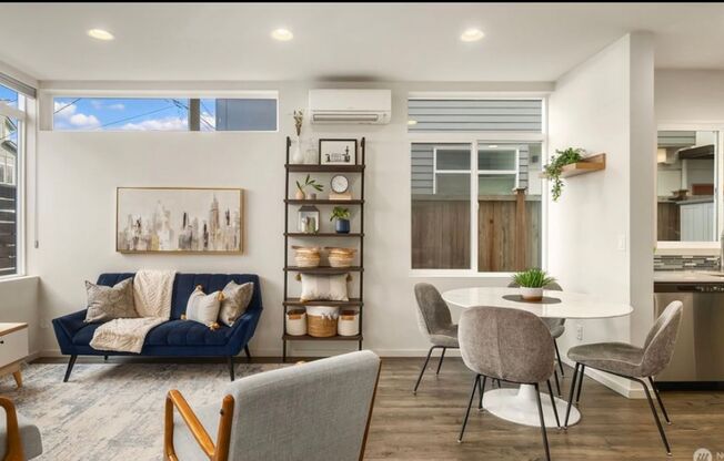 Welcome Home 3 bd 2.5 ba - Georgetown Townhome
