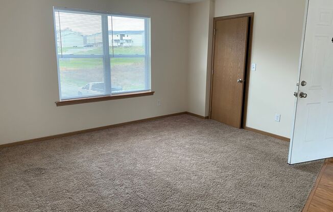 1 bed, 1 bath, 747 sqft, $1,010, Unit 8JAS4