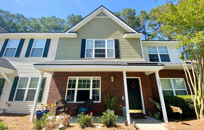 228 North Circle