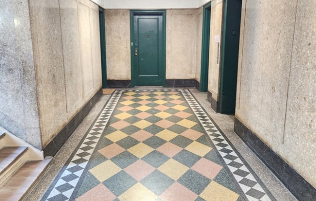 1 bed, 1 bath, $2,568, Unit 53C