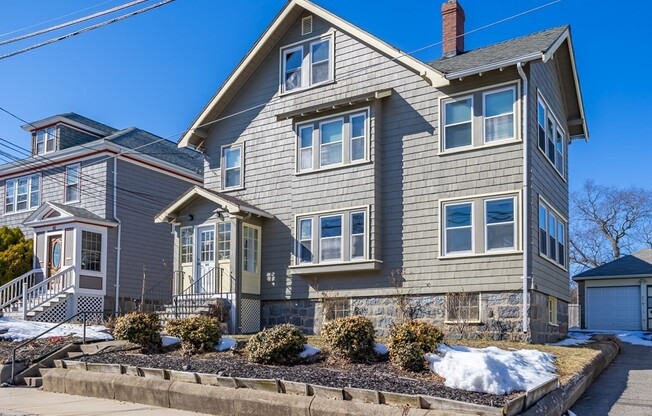64 BEAUMONT ST