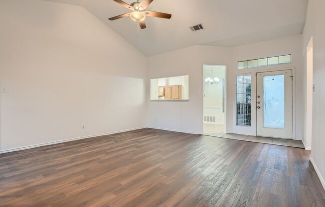 Beautiful 3/2 on Greenbelt (Inquire for Available Date & Pricing)