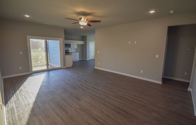 Nice  3 bedroom 2 bath home located right Farmington!