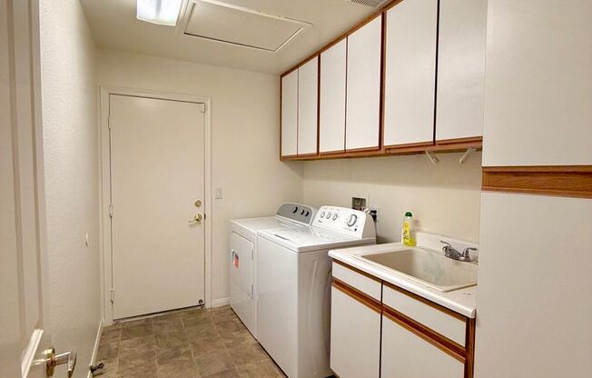 4 beds, 2.5 baths, $2,350