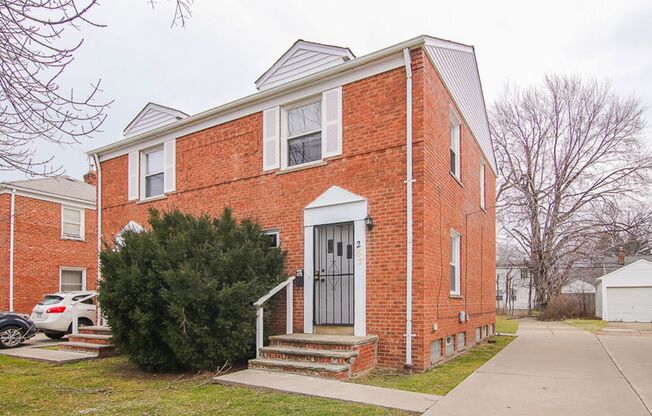 257 E 250 ST