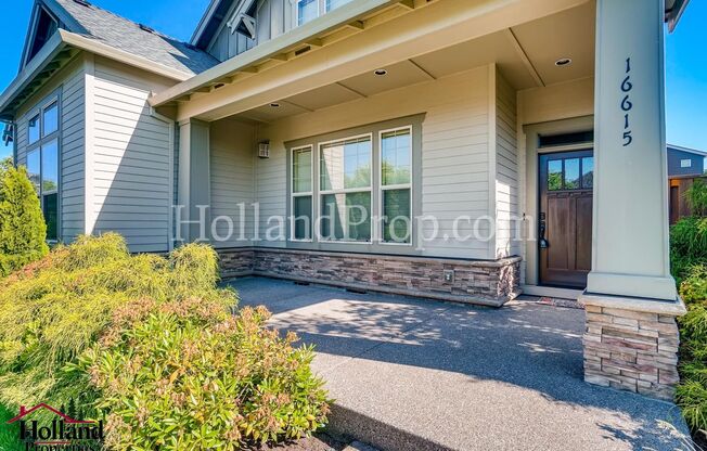 Gorgeous N. Bethany Duplex in Portland Available for You!!! 1 Application in process as of 1/12