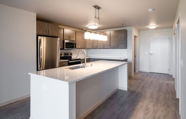 3 beds, 2 baths, 1,413 sqft, $3,600, Unit 625