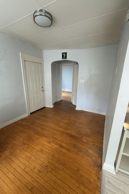 2407 N 6 ST