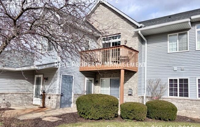 2211 N UNIVERSITY DR