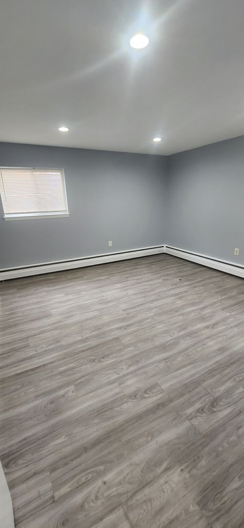 1 bed, 1 bath, $1,150, Unit D01