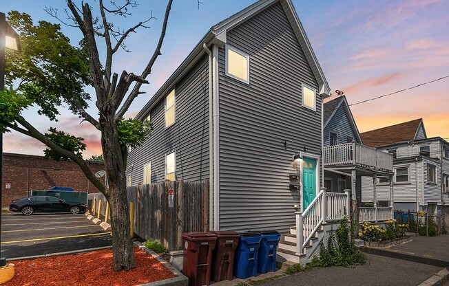 25 BEACHLAND AVE
