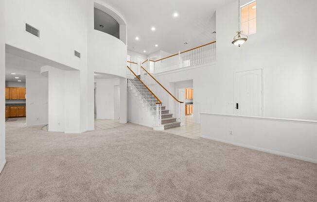 Aliante 5 Bedroom / 4 1/2 Bath