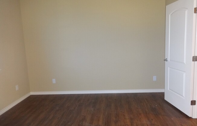 1103 W Martin Luther King