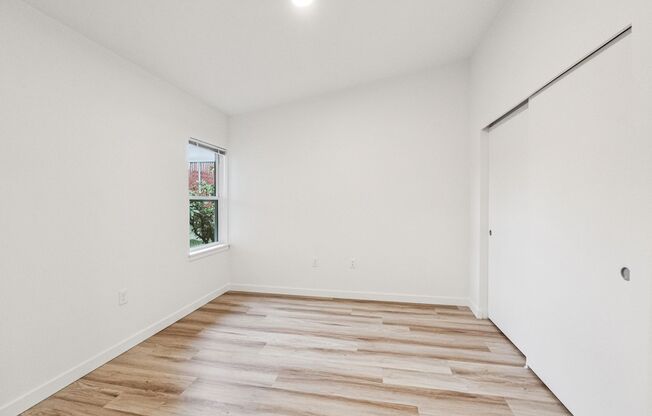 2 beds, 1 bath, 913 sqft, $2,495, Unit 135