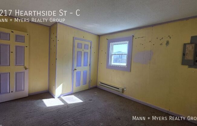 1217 HEARTHSIDE ST