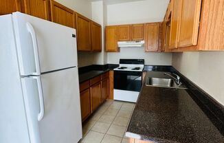 Studio, 1 bath, 450 sqft, $1,550