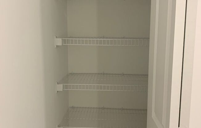 2 beds, 2 baths, 1,133 sqft, $2,985, Unit 516