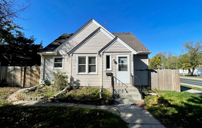 Stunning 4 Bedroom House in Richfield!