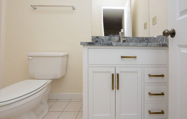 2 beds, 2 baths, 1,087 sqft, $2,695, Unit 7J