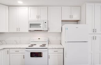 2 beds, 1.5 baths, 910 sqft, $2,850, Unit 037