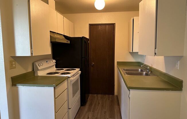 1 bed, 1 bath, 475 sqft, $1,295, Unit 8