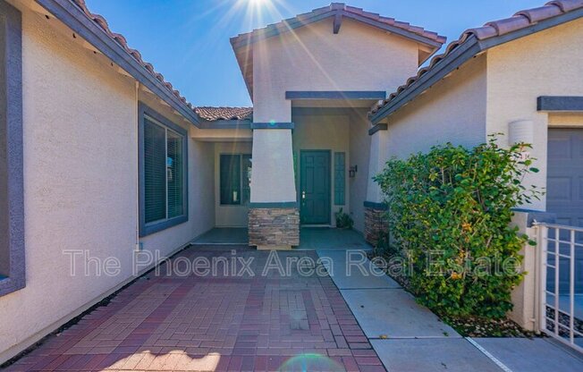 2741 E YELLOWSTONE PL