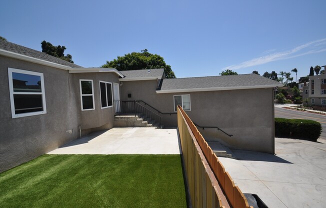 6BD/3BA on College Ave!