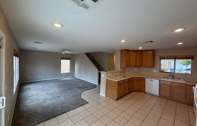 Cute 2 story with Move in special