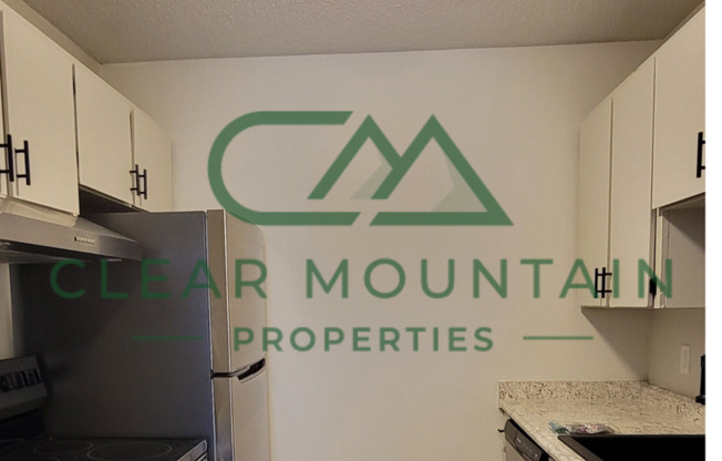 2 beds, 1 bath, 980 sqft, $1,225, Unit 52