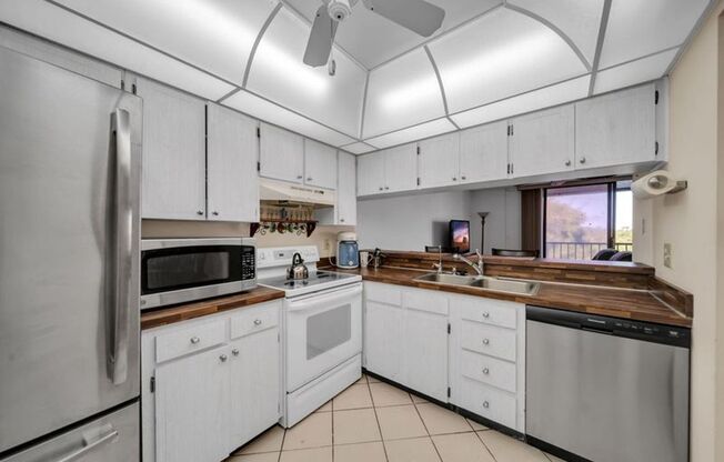 1 bed, 1 bath, $1,600, Unit 309
