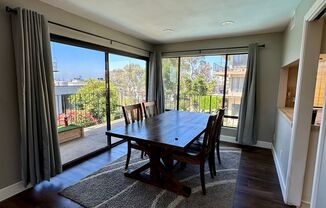 Huge 2 Bedroom 2 Bath Available For Immediate Move-In in the Highly Desirable Signal Hill! Won't Last Long!