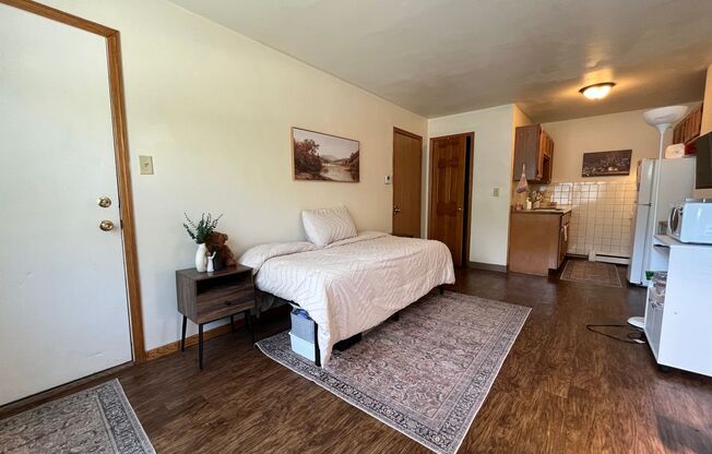1653 S. 77th St.
