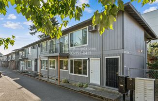 $500 Off Second Month Rent – Cozy 2BR | 1BA in Portland with Parking!