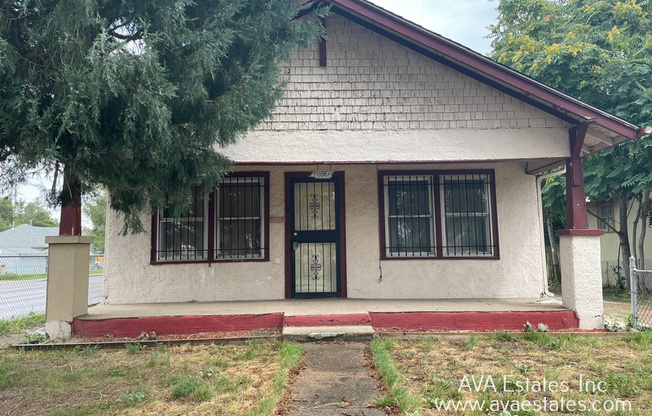 1302 JACKSON ST