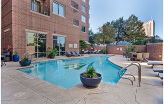 1 bed, 1.5 baths, 1,000 sqft, $1,590, Unit 504