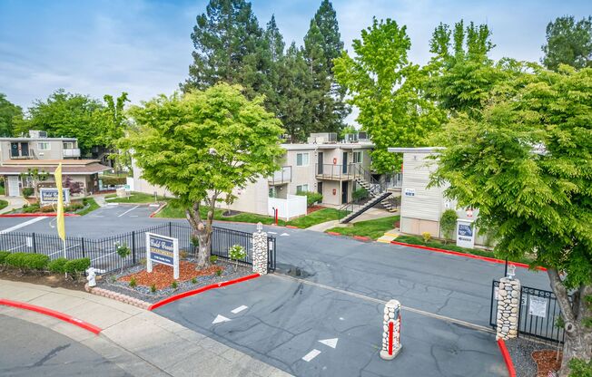 Gold Creek Apartments