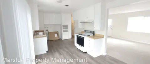 1880 IRIS WAY