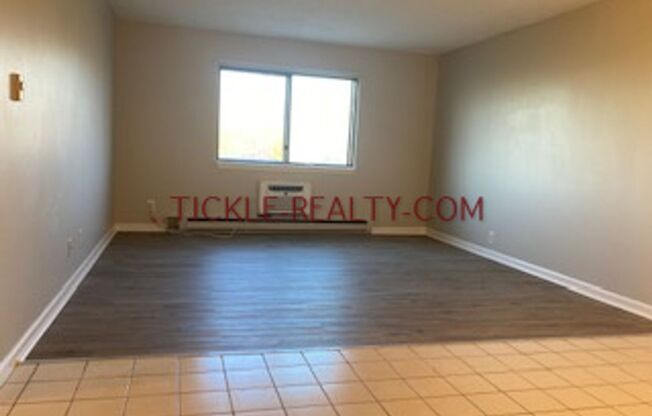 Creekwood Apartments - Farmington