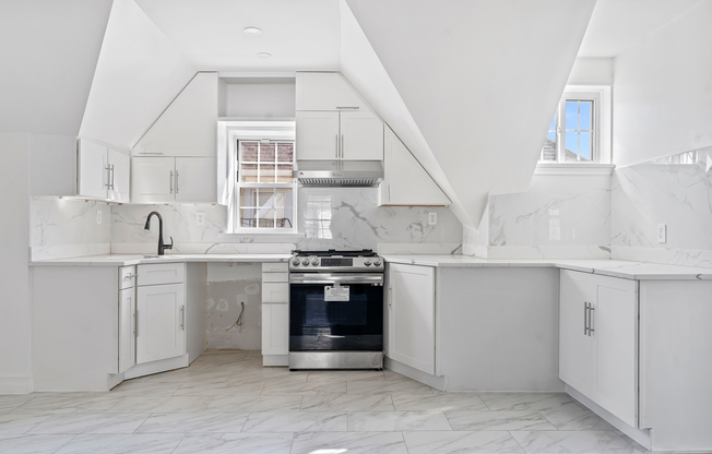 65 BAY 23 ST