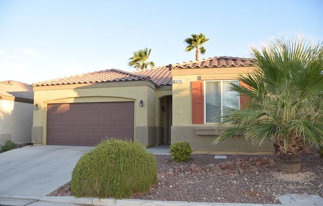 2BED/2BA SOUTHWEST HOME - 1 STORY IN GATED COMMUNITY WITH POOL AREA AND SPA