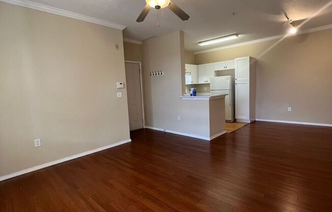 2 BEDROOM 1 BATH CONDO REMODELED available FOR RENT Madison @Metrowest Area