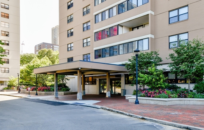 1 bed, 1 bath, 806 sqft, $2,900, Unit 5F