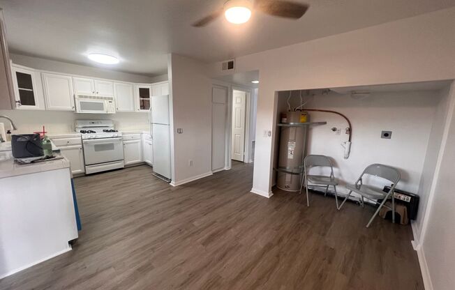 3 beds, 1.5 baths, $2,995, Unit Unit D