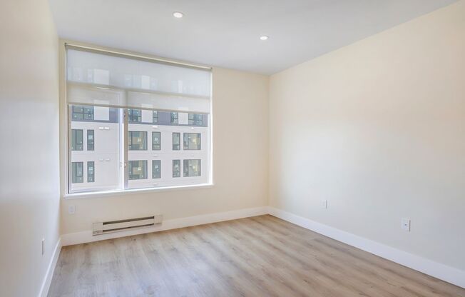 2 beds, 1 bath, 970 sqft, $2,795, Unit 302